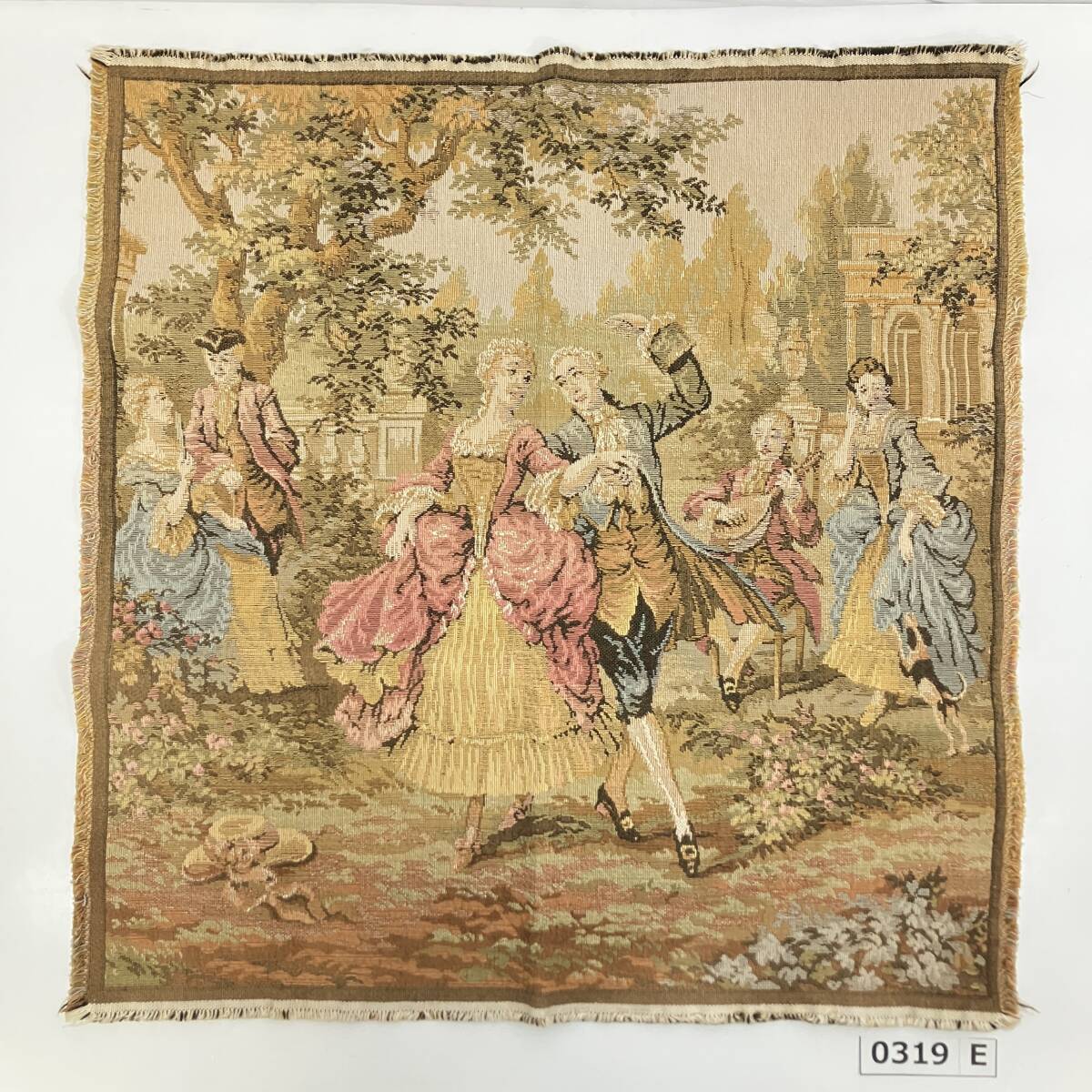 (志)【美品】ゴブラン織り タペストリー 紳士淑女 ダンス 約48.5×46.5cm 壁掛け マルチクロス (検)フランス製 (I)0319E
