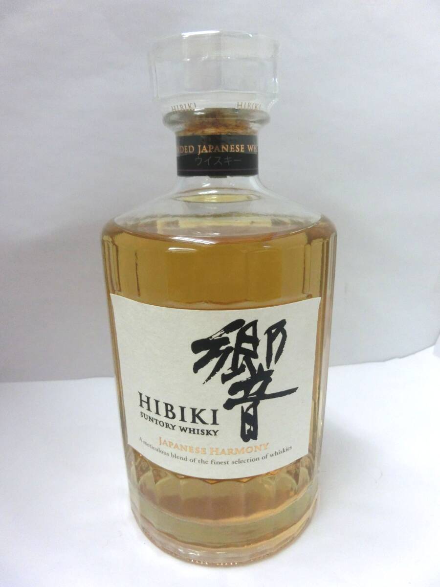 ♪♪79951 【大阪府内限定配送 未開栓】 SUNTORY サントリー 響 HIBIKI JAPANESE HARMONY ジャパニーズハーモニー 700ml 43%♪♪