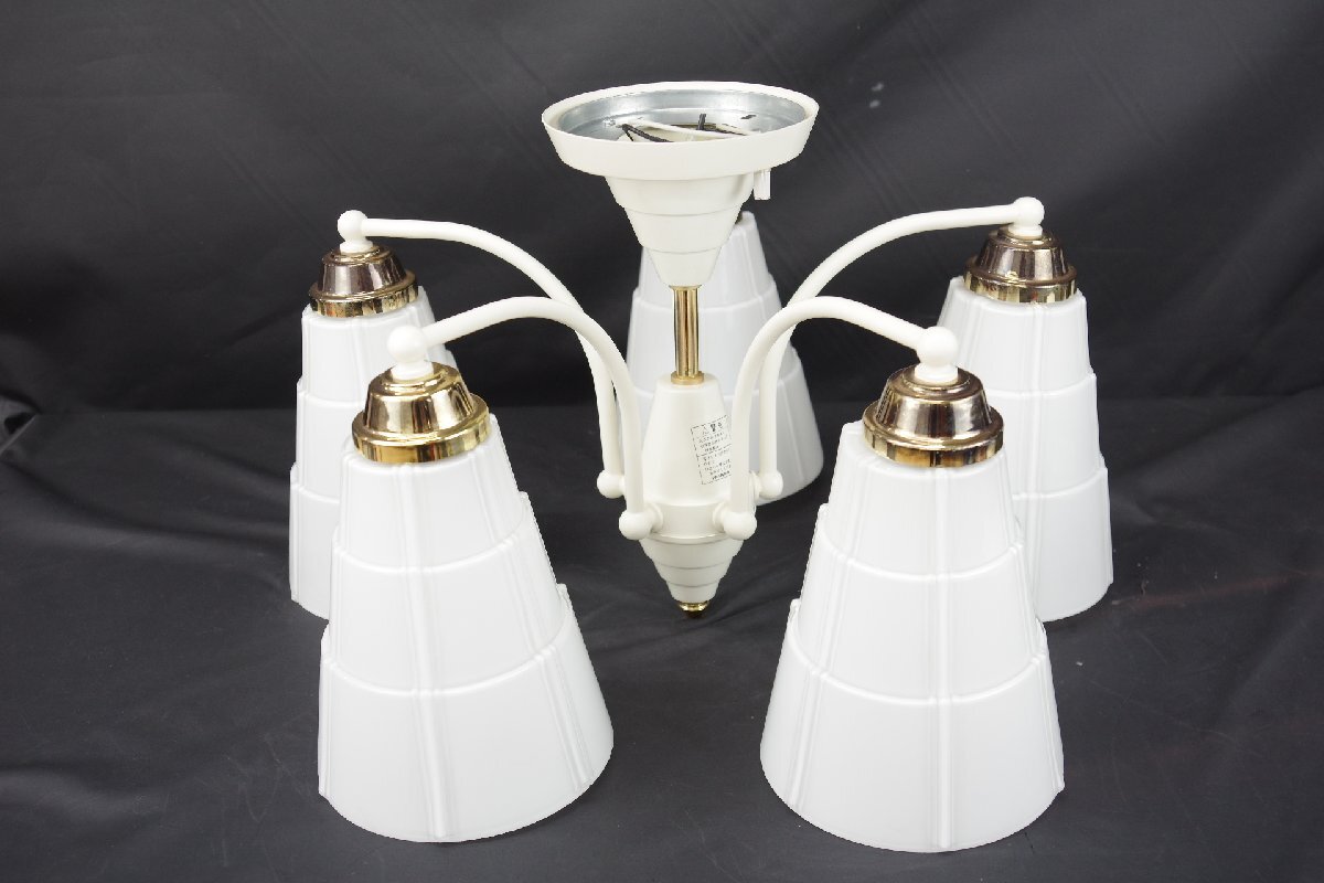 希少 廃盤 ヤマギワ yamagiwa シャンデリア 5灯 天井照明 口金E26 ガラス ホワイト 白 ゴールド クラシック ライト