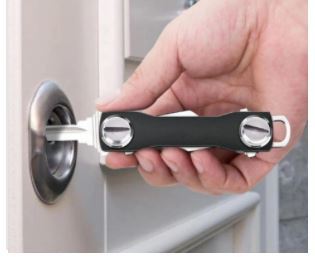 送料無料　未使用品　アルミ キー　ケース 収納 コンパクト　軽量　ブラック