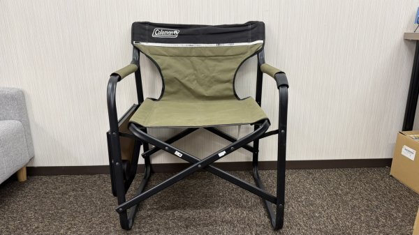 A3　Coleman　コールマン　2000033809　サイドテーブル付デッキチェア　イス　オリーブ　キャンプ用品　アウトドア用品　現状品
