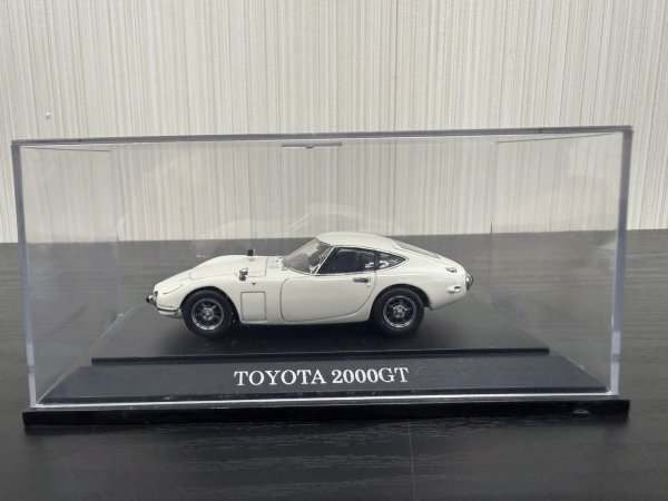 A3　EBBRO　エブロ　TOYOTA 2000GT　1/43　トヨタ　ミニカー　ケース付き　オープントップ　現状品