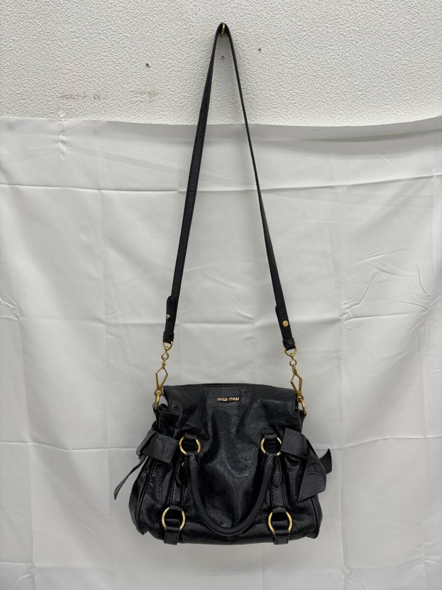 miumiu ミュウミュウ レディースバッグ 鞄 ショルダーバッグ ブラック 黒 ファッション 【中古品】 TGT2967Y