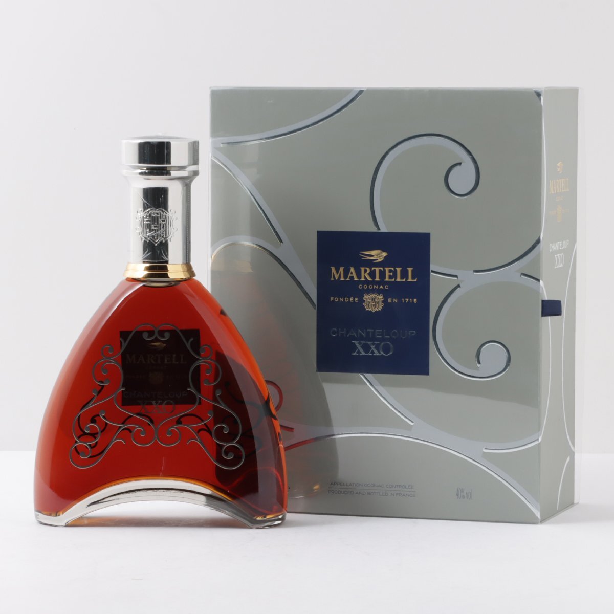 1円～ マーテル XXO シャンテルー 700ml 箱付き 40%　酒　未開栓