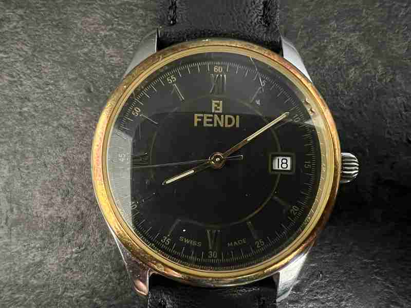 CT13708　　FENDI　メンズ腕時計　045-908