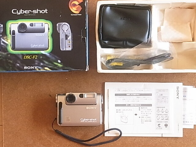 綺麗　SONY ソニー　CyberShot　サイバーショット DSC-F2　元箱付　送料630円～　未チェック品