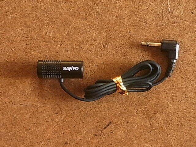SANYO クリップ付き ピンマイク　HM-R7 送料230円　中古良品
