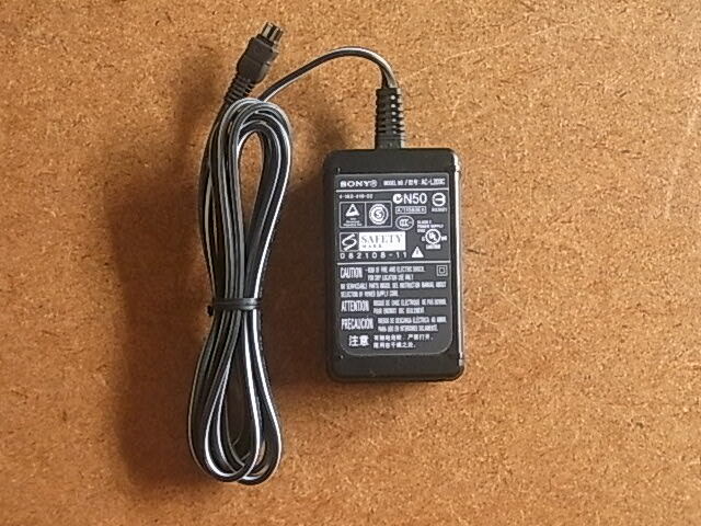 SONY ソニー AC-L200C ACアダプター　NEX-AG10/AG20/AG30など用　送料230円　使用少