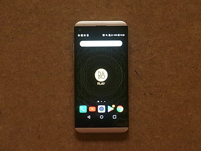 高音質 LG LGV34 isai Beat ES9218搭載 送料230円　ほぼ未使用品