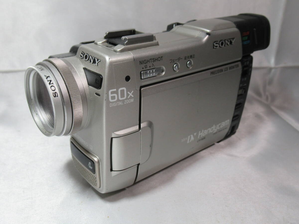 SONY / ソニー　Handycam　ハンディカム　DCR-TRV9　デジタルビデオカメラ　Mini DV　ミニDV　管Z0375