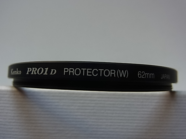 送料110円～　Kenko　ケンコー　PRO1D　PROTECTOR　(W)　62mm　管理no.37