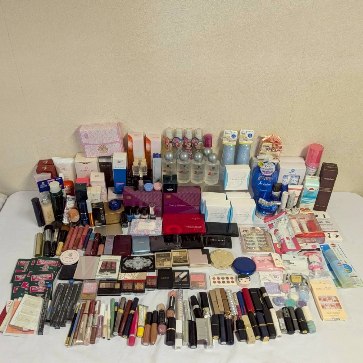 ア0310 コスメ まとめ 大量 セット 基礎化粧品 口紅 マニキュア シャドウ マキアージュ KEIT AUBE クレージュ GIVENCHY ジバンシー