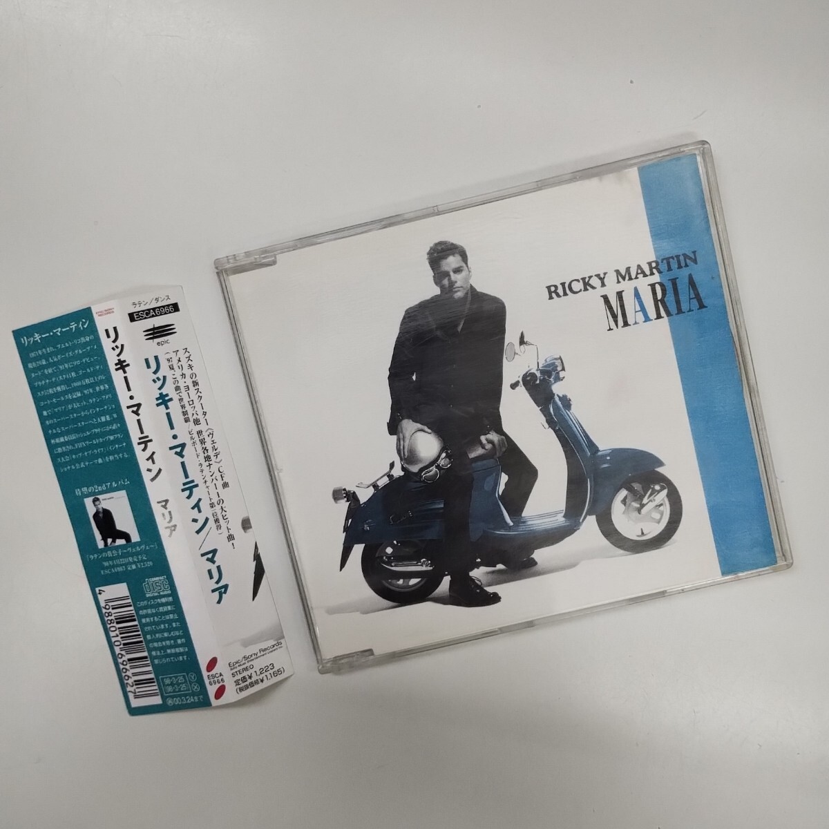 ♪ リッキーマーティン　RICKY MARTIN　マリア　MARIA　日本盤 シングル CD　ESCA-6966　