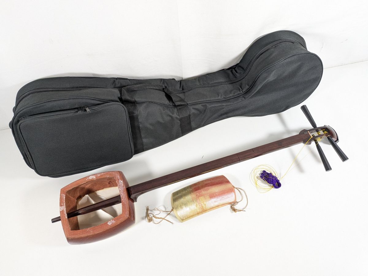 三味線 丸打胴 金金具 ソフトケース付き 和楽器_0JF_D0327-J003