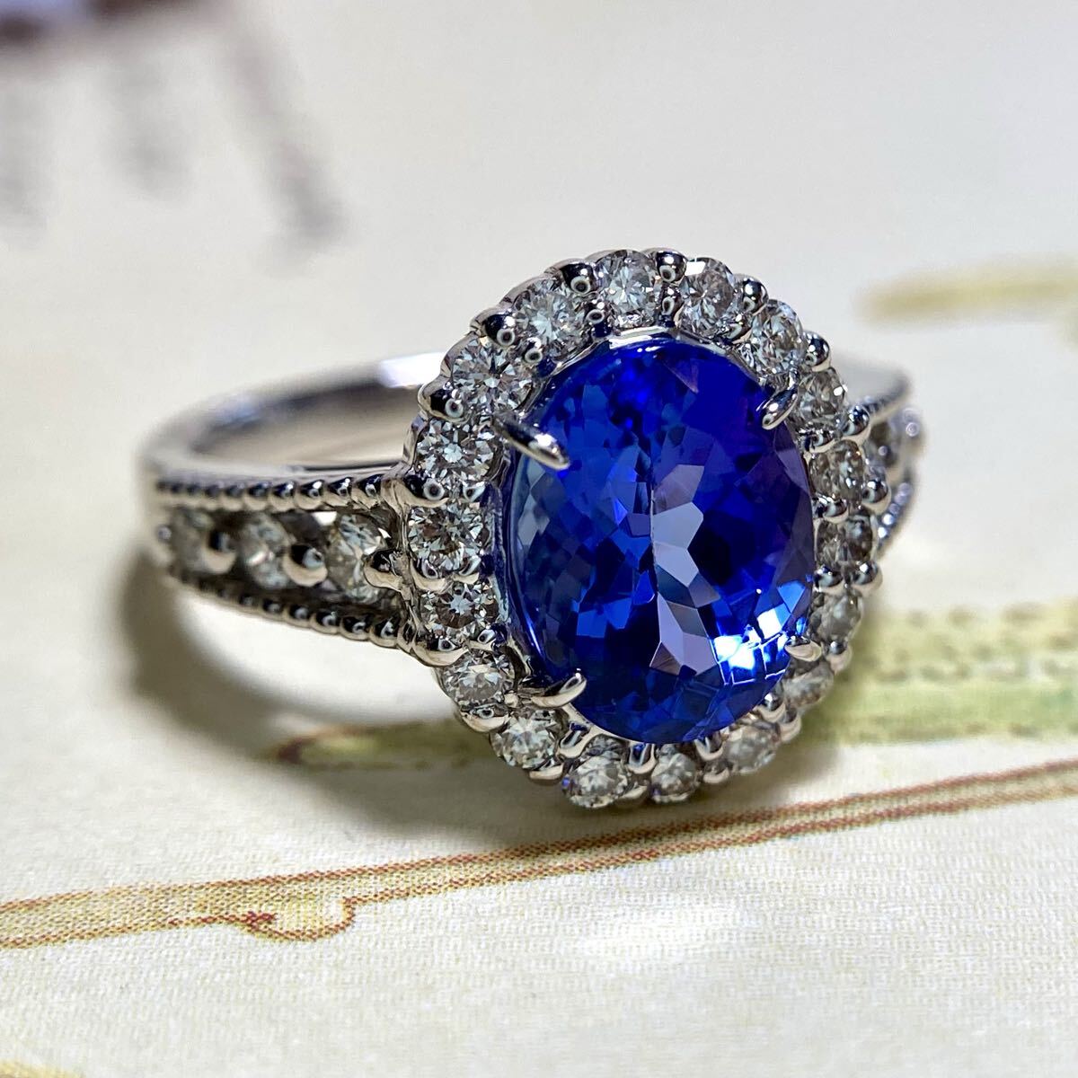 pt900 美しいタンザナイト2.18ct ダイヤモンド　指輪　リング　