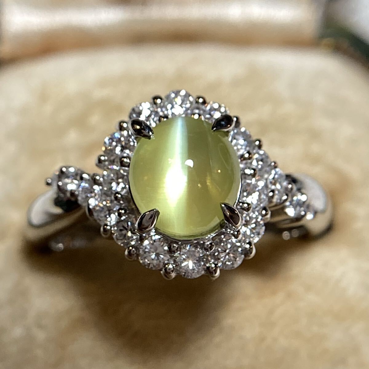 pt900 ミルク&ハニー 透明度抜群クリソベリルキャッツアイ　ダイヤ　指輪 キャッツアイ リング