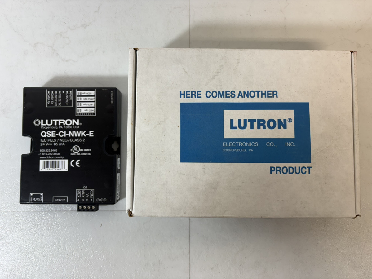 13551-094★LUTRON GRAFIK Eye QSE-CI-NWK-E 制御インターフェース RS232 RJ45 24V 付属品あり★