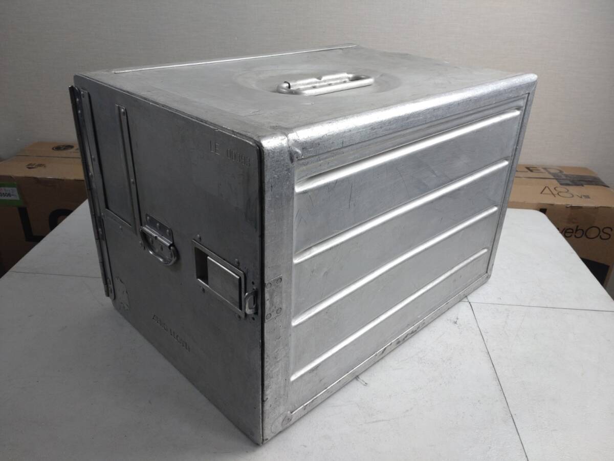 13655-013★AERO LLOYD 型式不明 アルミ製コンテナ ギャレーボックス アルミケース 左開き レア 打痕汚れ多数 LE 00393 現状品★