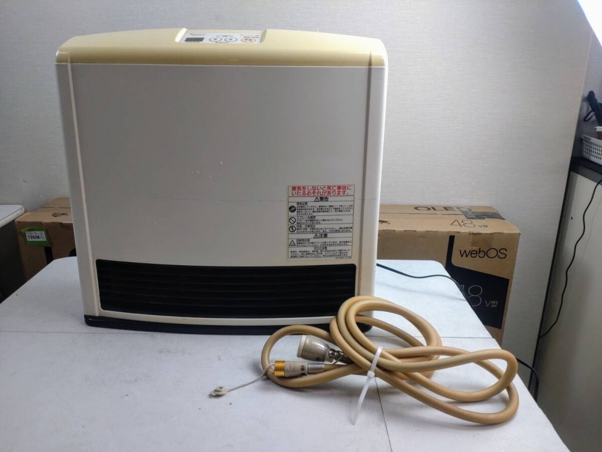 13671-013★Rinnai リンナイ 都市ガス用 ガスファンヒーター 適用床面積木造11畳/コンクリート15畳 RC-L4002E-1 2011年製 通電確認済み★
