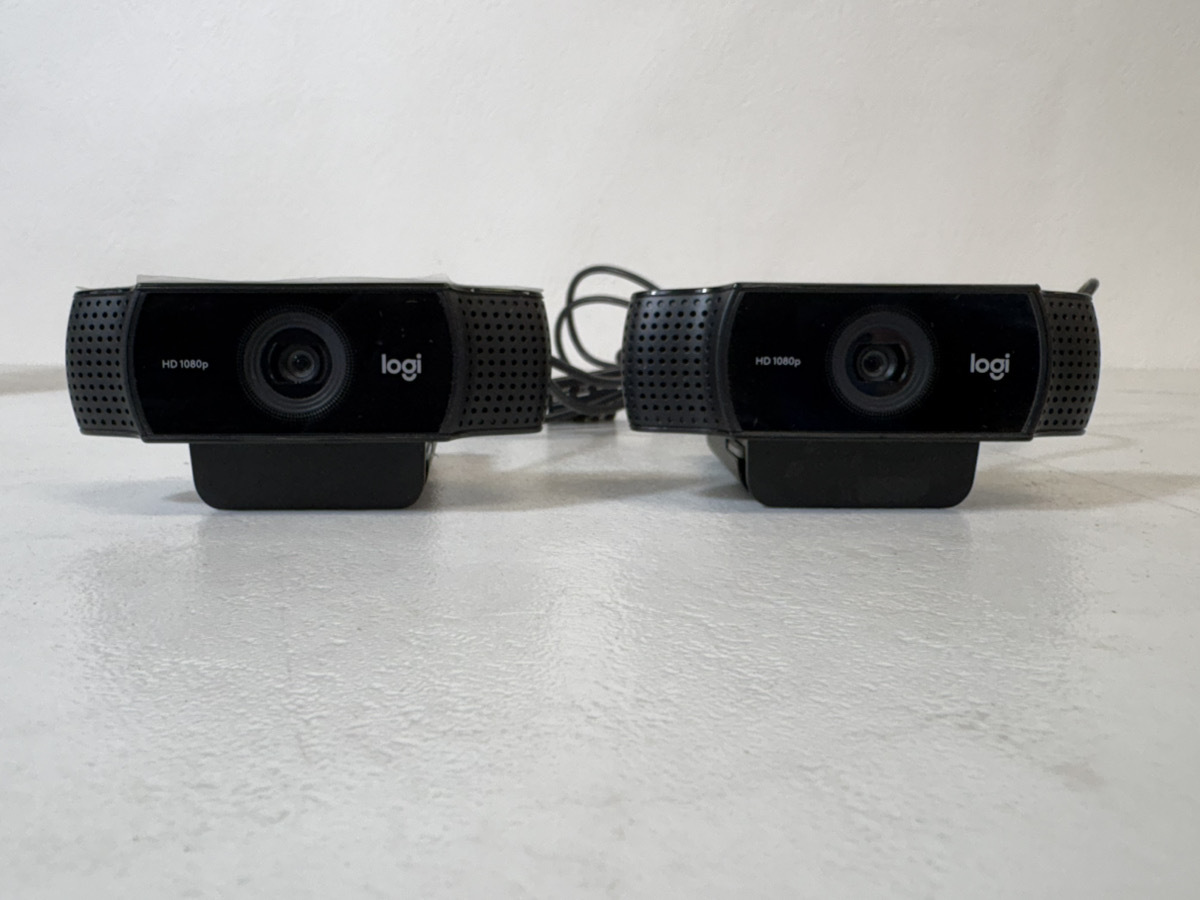  13696-044★Logicool ロジクール HD1080p Webカメラ V-U0028 2台セット フルHD ウェブカメラ★
