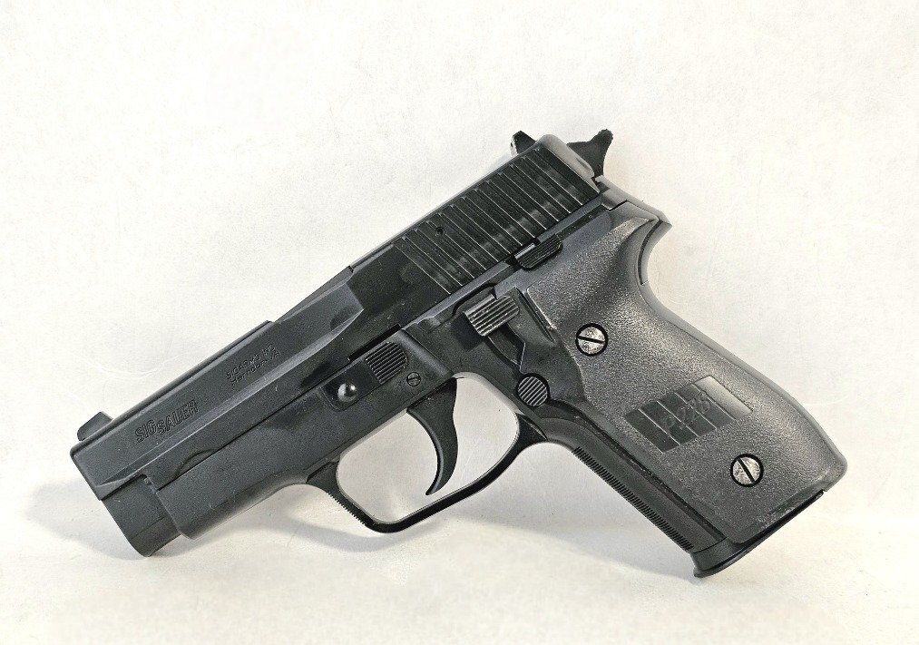 【ジャンク】東京マルイ シグ・ザウエル P228 ハンドガン エアコッキングガン ミリタリー サバゲー