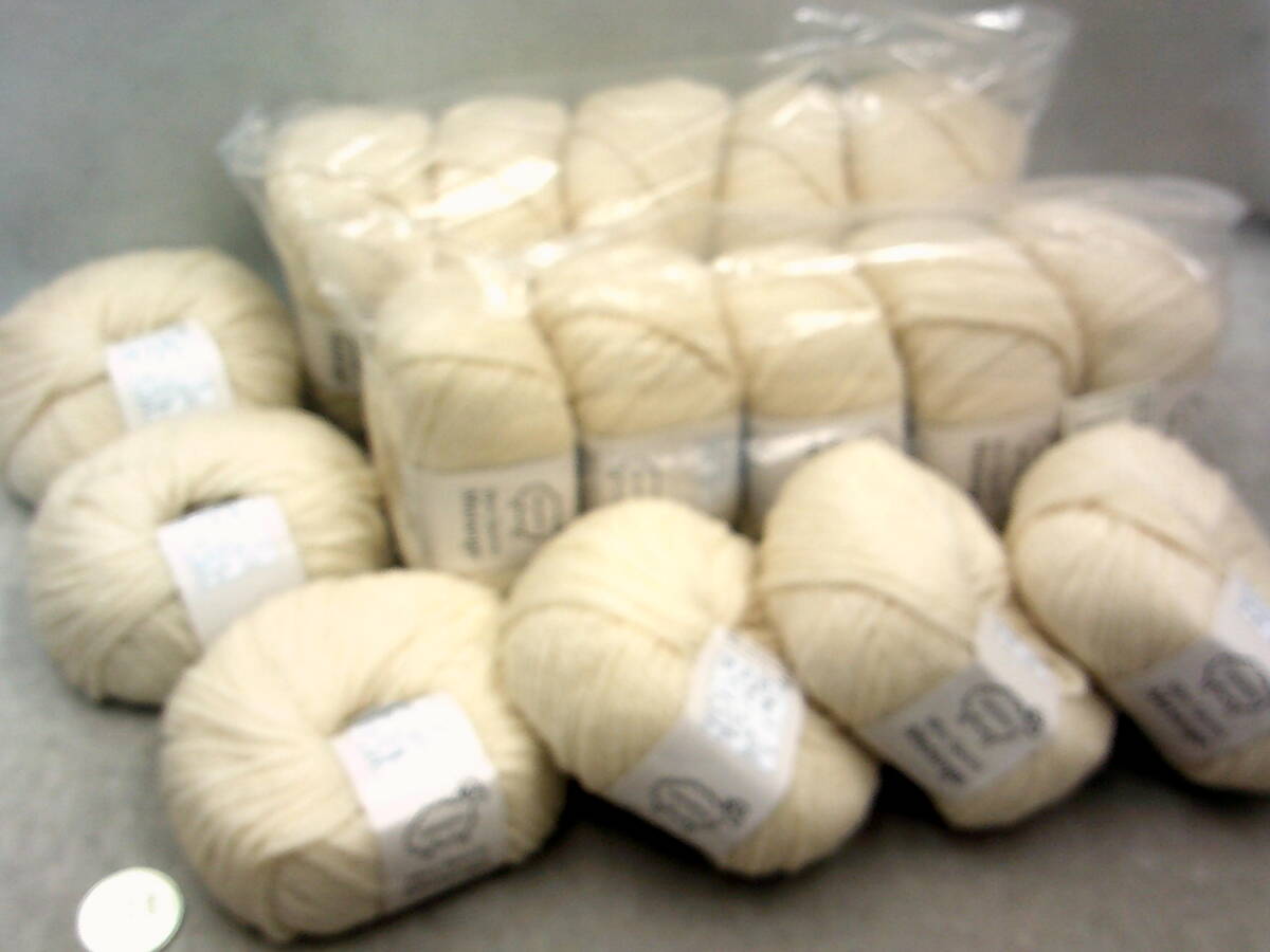 現品限り☆ミニスポーツメランジ201☆純毛並太毛糸☆オフホワイト３０ｇ×１６玉