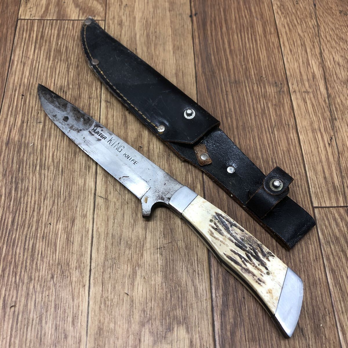 A3P-260323-1177 HUNTER KING KNIFE ハンター キングシースナイフ ナイフ キャンプ アウトドア キャンプ 鹿角 全長約26cm 