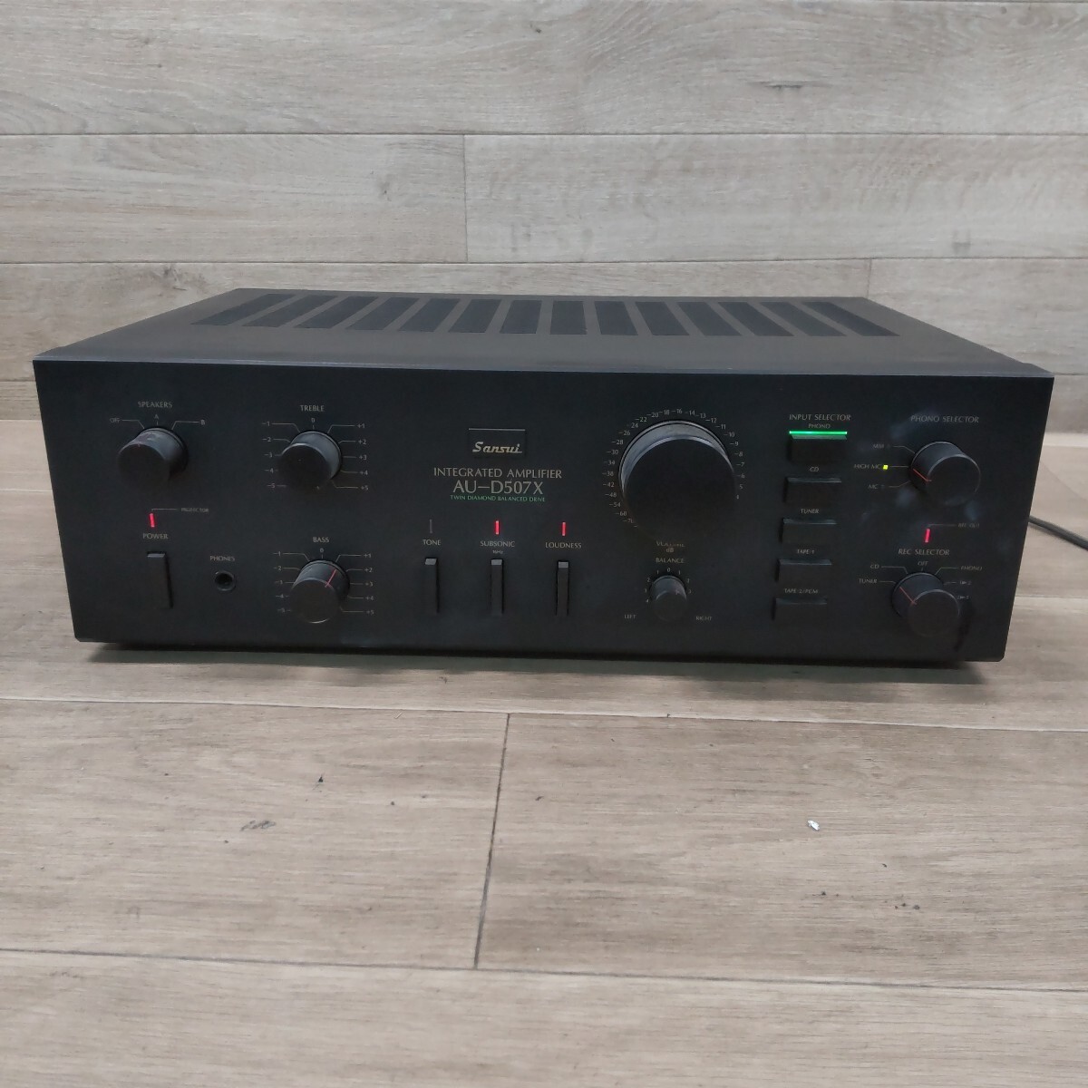 LHO-260319-0326 SANSUI サンスイ 山水 プリメインアンプ AU-D507X オーディオ機器 音響機器 アンプ 通電確認済み 現状品