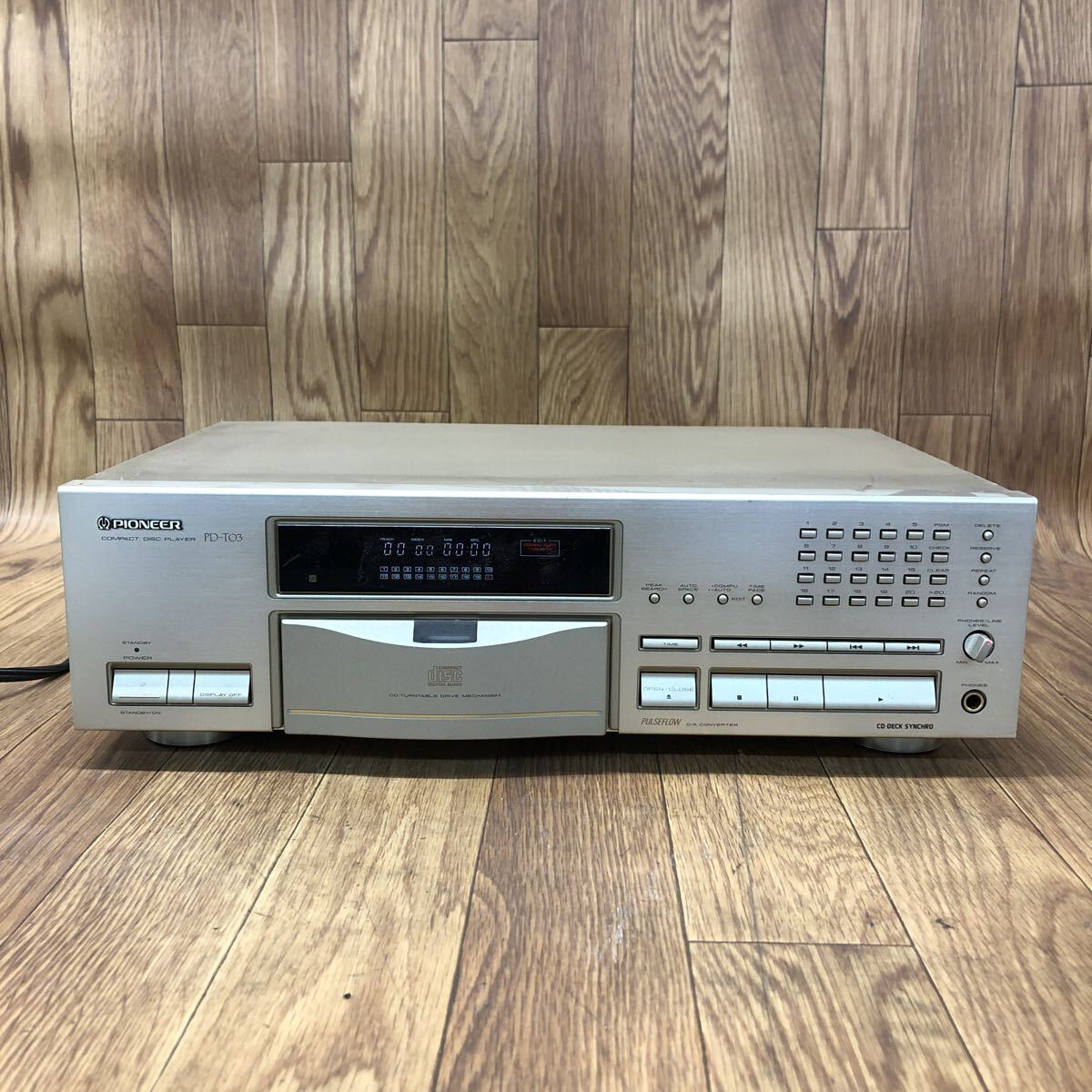 AHO-260319-1146 Pioneer パイオニア PD-T03 COMPACT DISC PLAYER コンパクトディスクプレーヤー オーディオ機器 通電確認済み