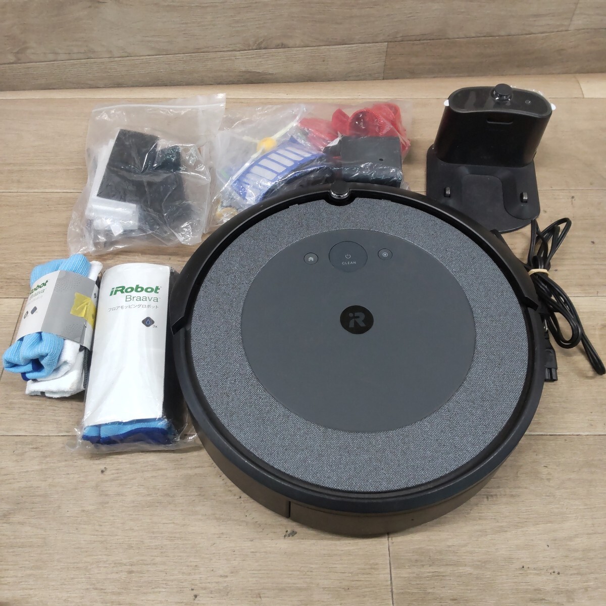 LHO-260319-1144 iRobot アイロボット ロボット掃除機 i3 Roomba ルンバ 掃除機 掃除 清掃 動作確認済み