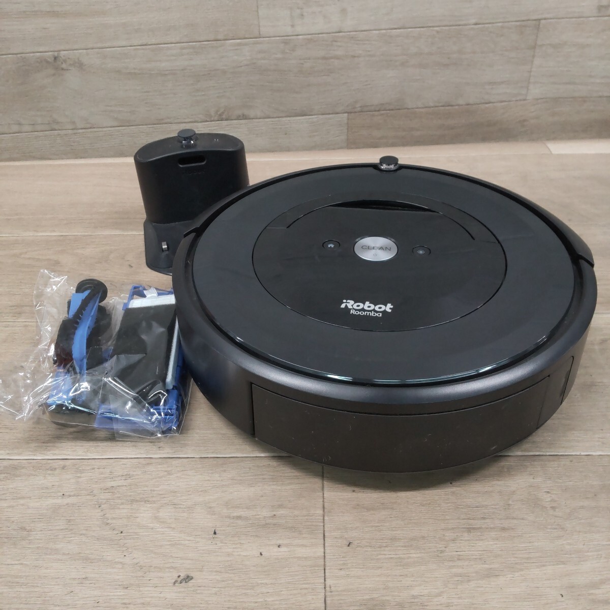 LHO-260319-1143 iRobot アイロボット ロボット掃除機 e5 ルンバ Roomba 掃除機 掃除 清掃 現状品