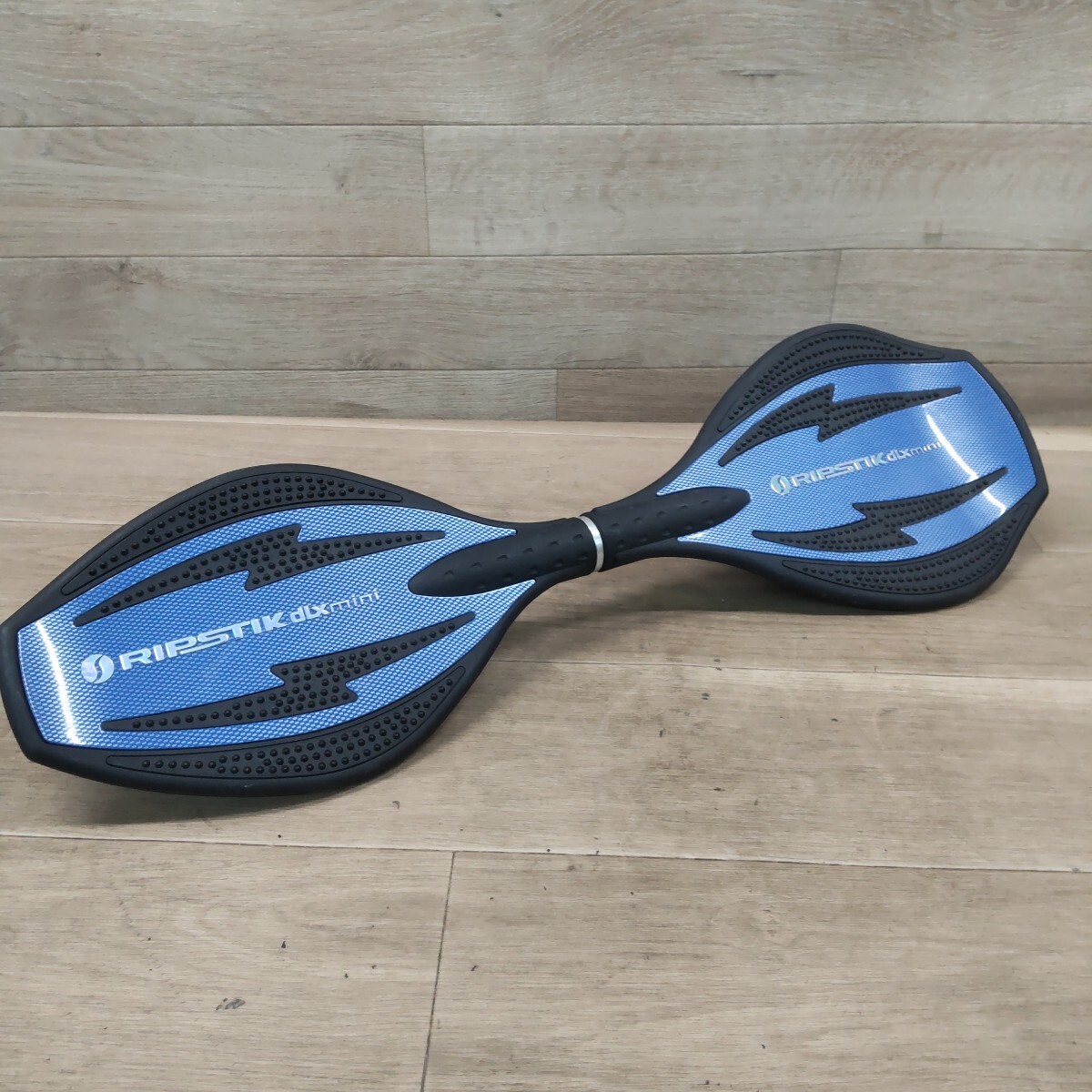 LHO-260319-1187 RIPSTIK リップスティック リップスティックデラックスミニ ブルー dlxmini ブレイブボード 現状品