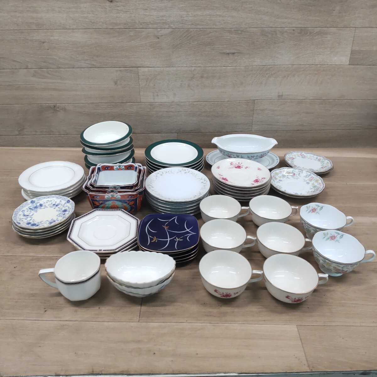 L3P-260323-1184 ノリタケ ナルミ 香蘭社 京紫龍峰 たち吉 GIVENCHY 食器 プレート ティーカップ 小皿 皿 まとめ 59点セット 現状品