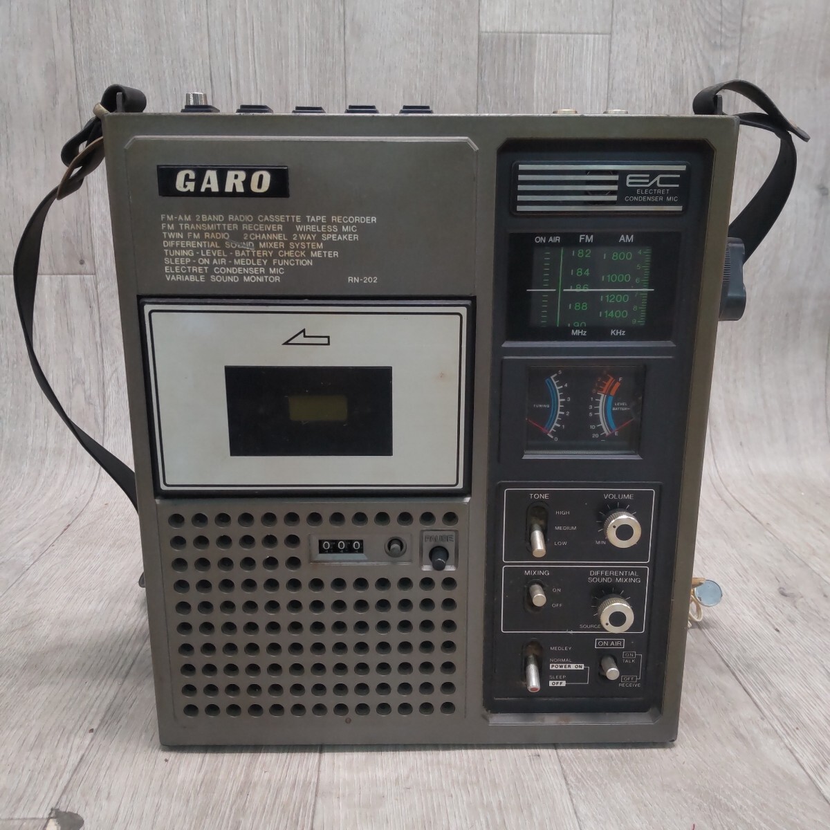 ES3P-260323-1181 GARO ラジオカセットレコーダー RN-202 ラジカセ FM トリプルミキシング 昭和レトロ コレクション