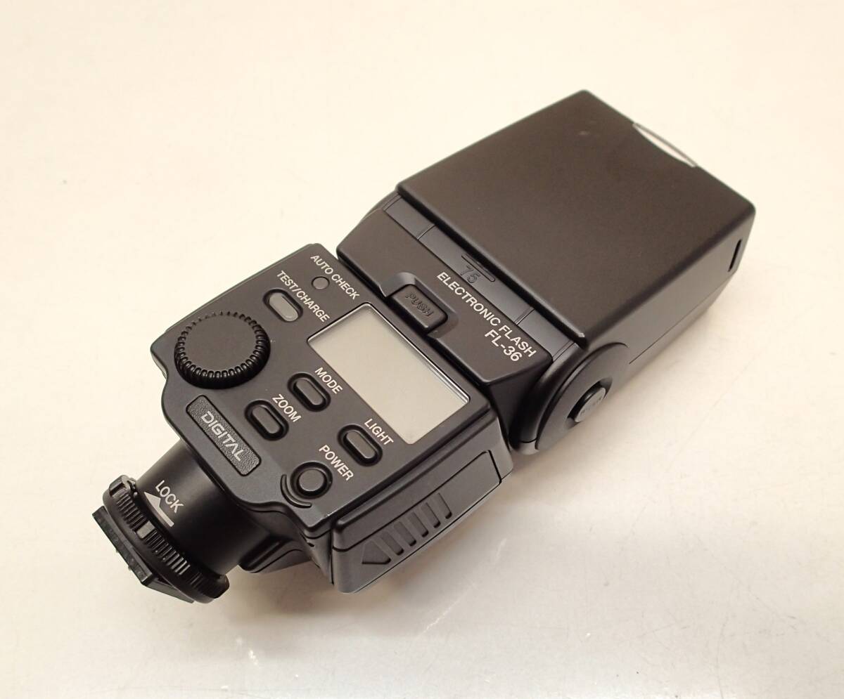 J631A　オリンパス OLYMPUS　ストロボ フラッシュ ELECTRONIC FLASH　FL-36 DIGITAL　通電・発光OK　現状品 詳しい動作未確認の為ジャンク 