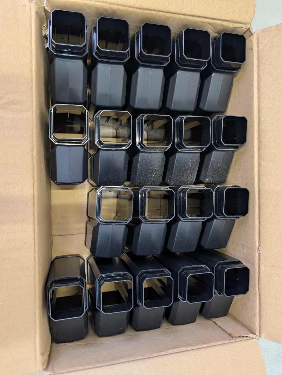 ZB 未使用 長期在庫品 タキロン 角たて 継手 雨どい T15 19個 一箱 ブラック BK 雨樋 未確認未検品の為ジャンク扱い