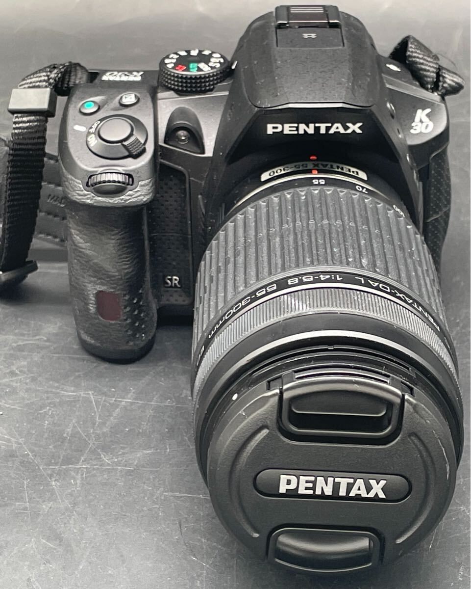 FS4492A086 Pentax K-30 ペンタックス デジタル1眼カメラ ブラック レンズ PENTAX DAL 55-300mm付き　　通電確認済みです。現状品