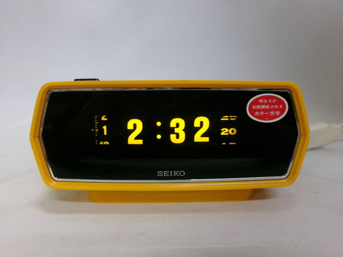 【同梱不可】　未使用　箱無し　動作確認済　SEIKO DL404T　デジタルクロック　セイコー　パタパタ時計　昭和レトロ　当時物　記念あり