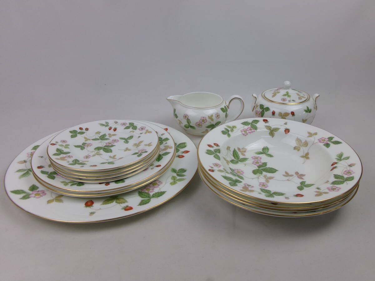 【同梱不可】　WEDGWOOD　ワイルドストロベリー　アウトレット品　まとめて13点　シュガーポット / ミルクポット他　ウエッジウッド
