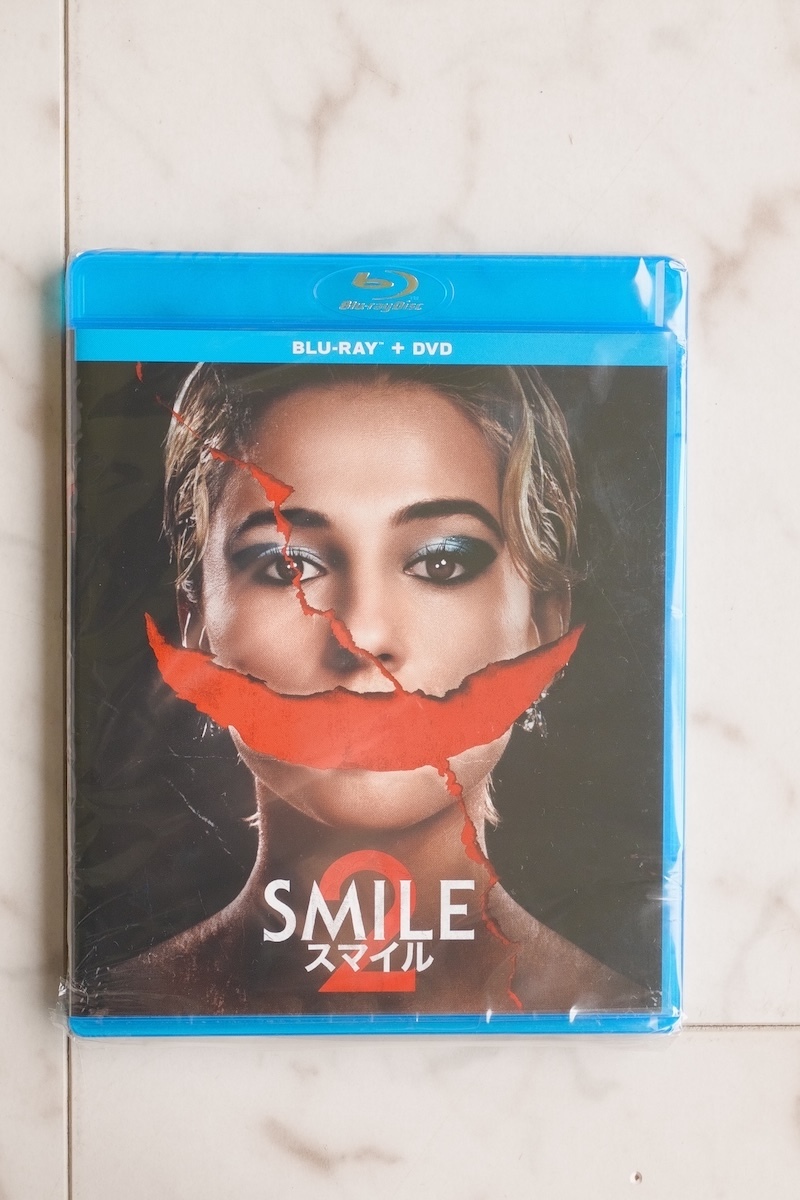 ★新品 スマイル2 [日本正規版 セル版 Blu-ray+DVD ２枚組]