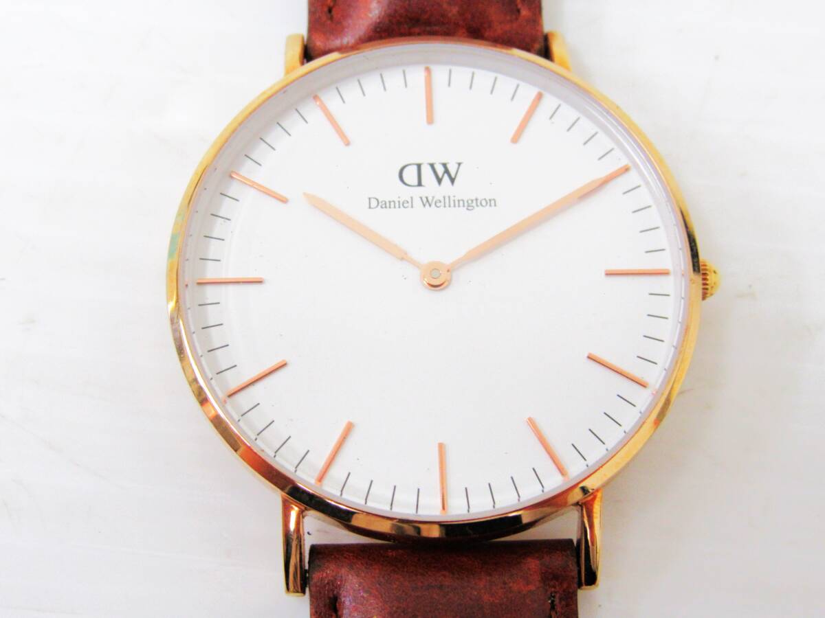 Daniel Wellington ダニエルウェリントン クラシック クオーツ メンズ レディース 腕時計 ブラウン 動作未確認 電池切れ HG260202