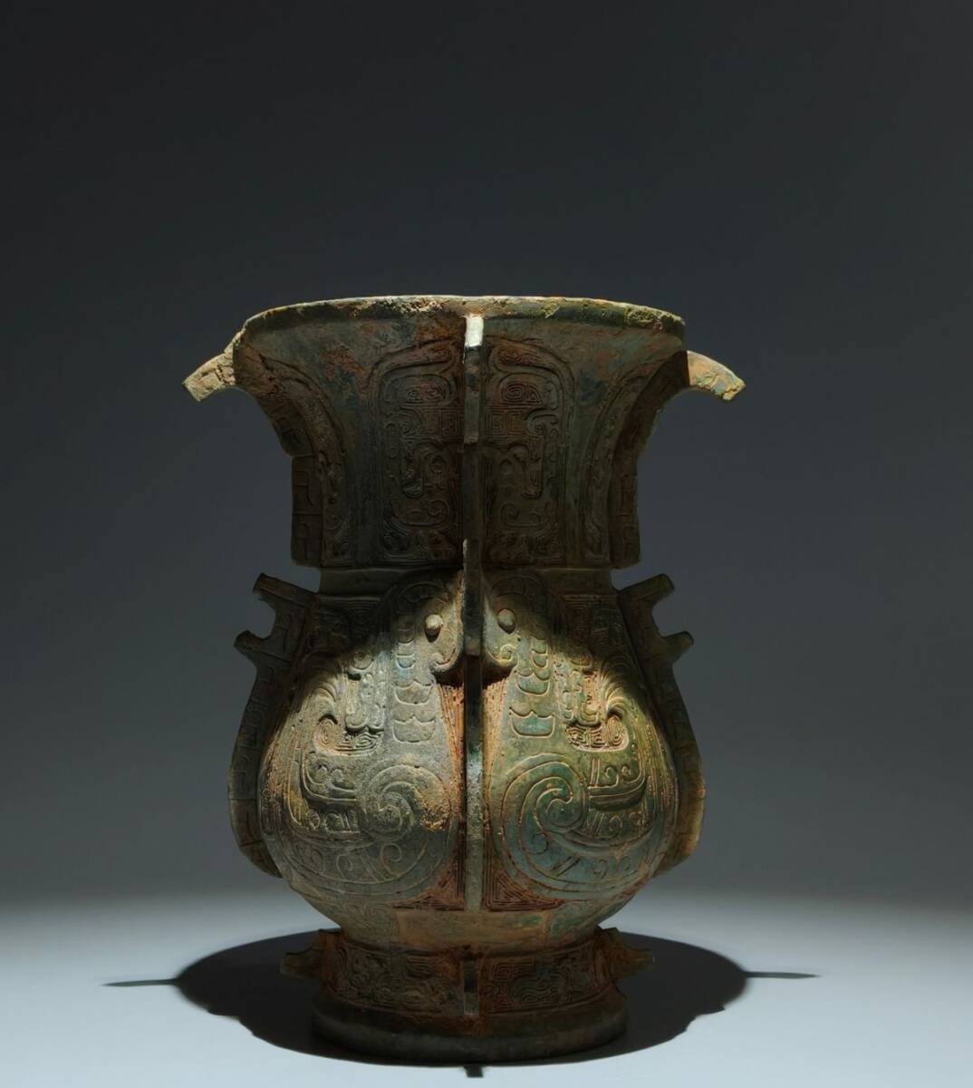 永し 西周時期 青銅器 鳳鳥紋酒尊 銘文 極細工 古銅彫 置物擺件 古美術品 時代物 古董品 収集 旧家蔵出 中国唐物 A1