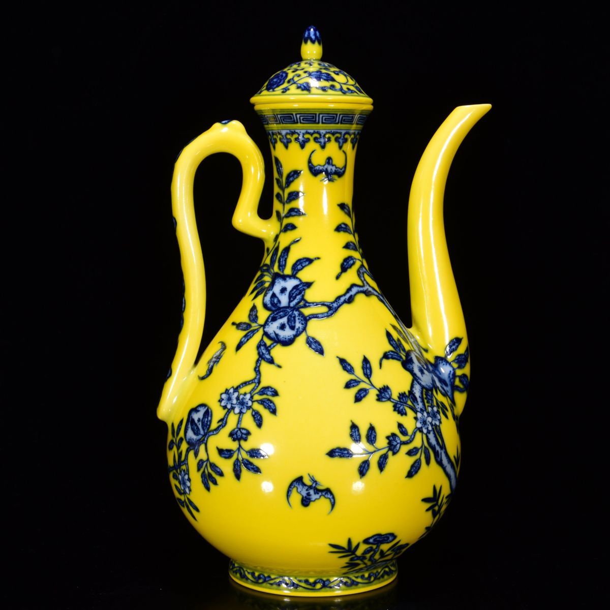 永し 清時代 大清雍正年製 黄釉青花 桃紋酒壺 古陶磁器 陶芸 皿 中国陶瓷器 唐瓷 置物擺件 古美術品 古賞物 収集 旧家蔵出 中国唐物