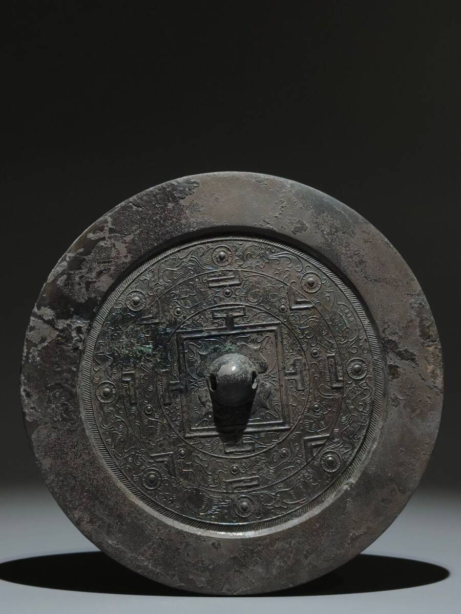 永し 漢代時期 青銅器 八乳獸紋鏡 銅鏡 極細工 古銅彫 置物擺件 古美術品 時代物 古董品 収集 旧家蔵出 中国唐物 A521