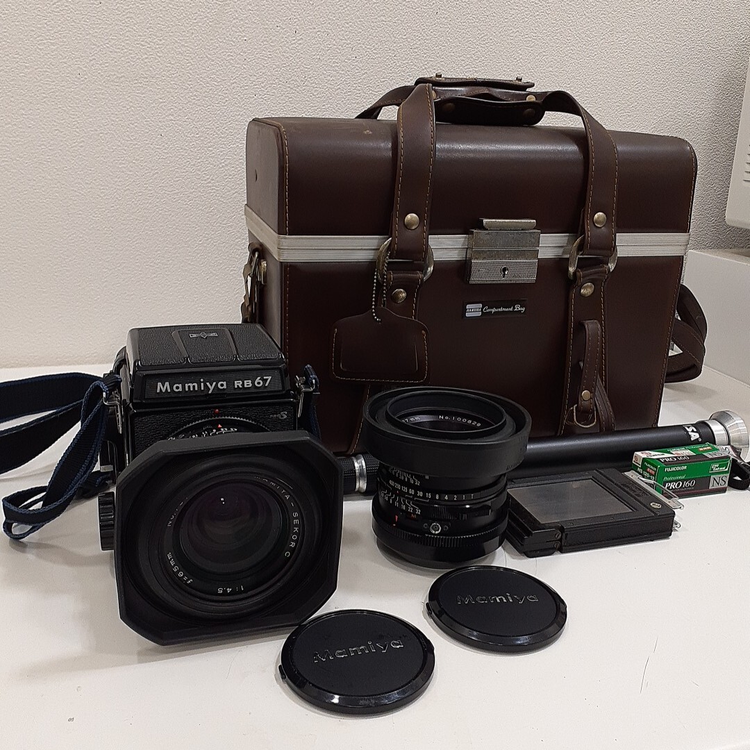 バッグ付 Mamiya マミヤ RB67 プロフェッショナル S 中判フィルムカメラ MAMIYA-SEKOR C/1:4.5 f=65mm/1:3.8 f=127mm 動作未確認 現状品