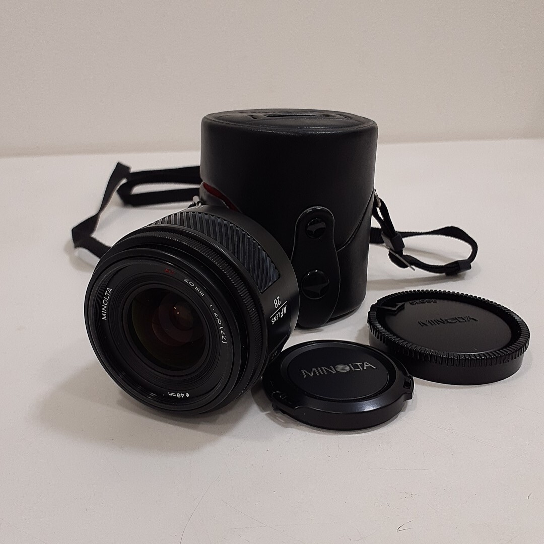 ミノルタ MINOLTA AF 28mm F2.8(22) カメラレンズ 単焦点レンズ 前後キャップ・ケース付き 動作未確認