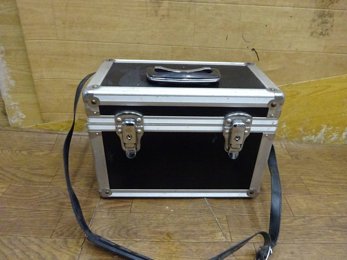 813、黒色ケース　32cmx18cmx24㎝くらい　前橋市から