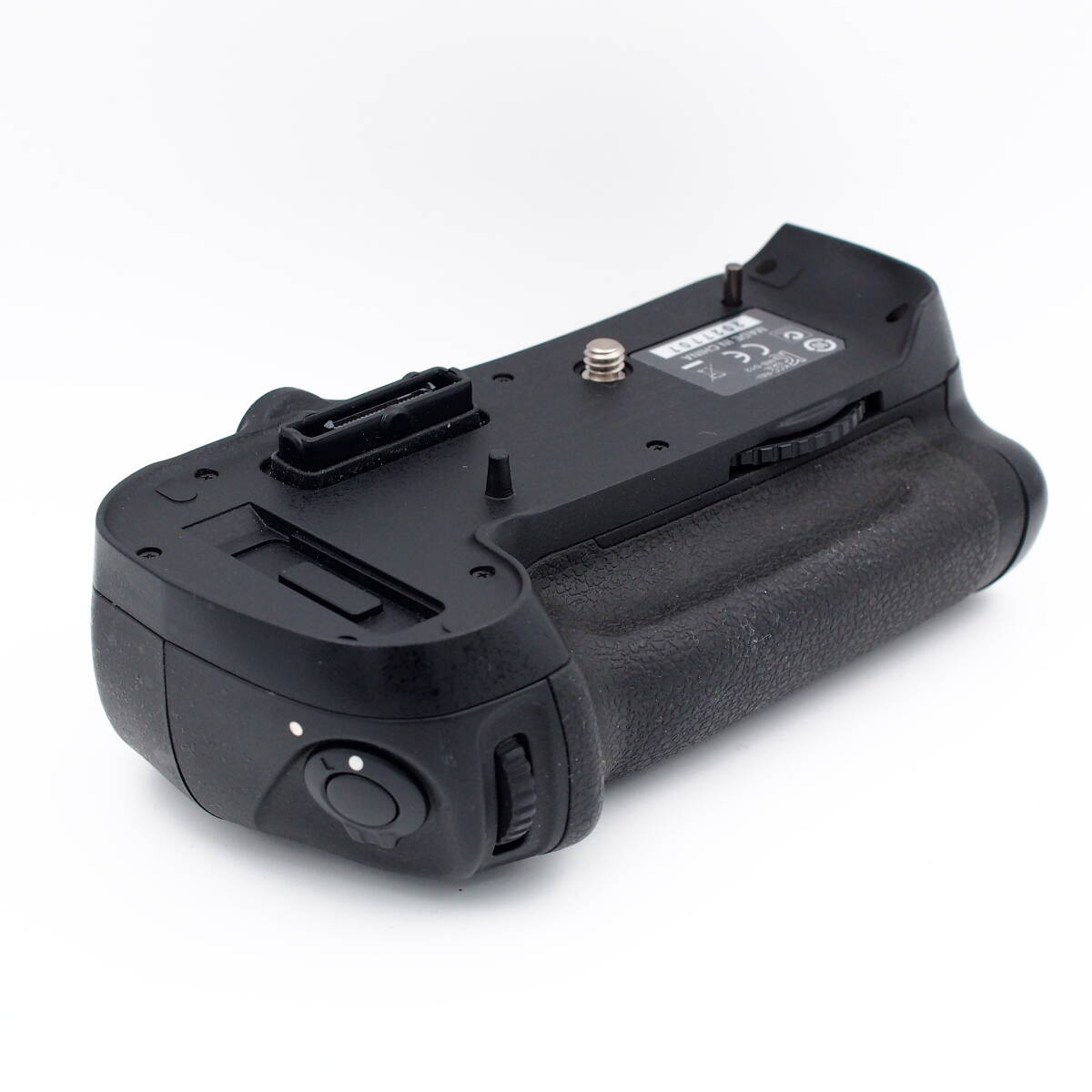 美品 NIKON MB-D12 マルチパワーバッテリーパック D800,D800E,D810用　ニコン　縦グリ