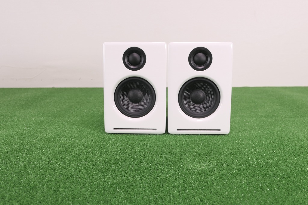 A2+ WIRELESS ハイグロス・ホワイトペイント ペア スピーカー本体 ワイヤレススピーカーシステム Audioengine