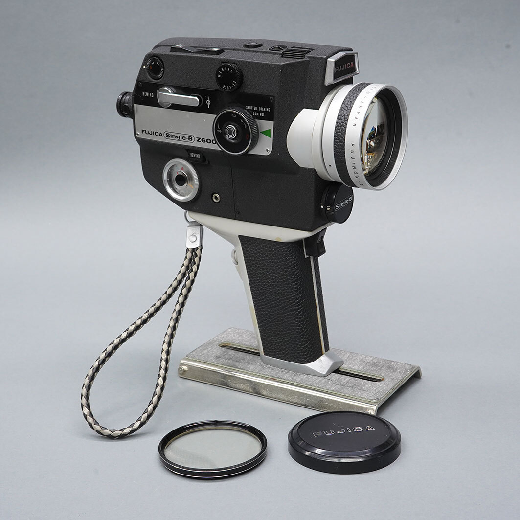 【55】FUJICA Single-8　Zー600　FUJINON-Z　1:1.8/8-48レンズ付　ジャンク品